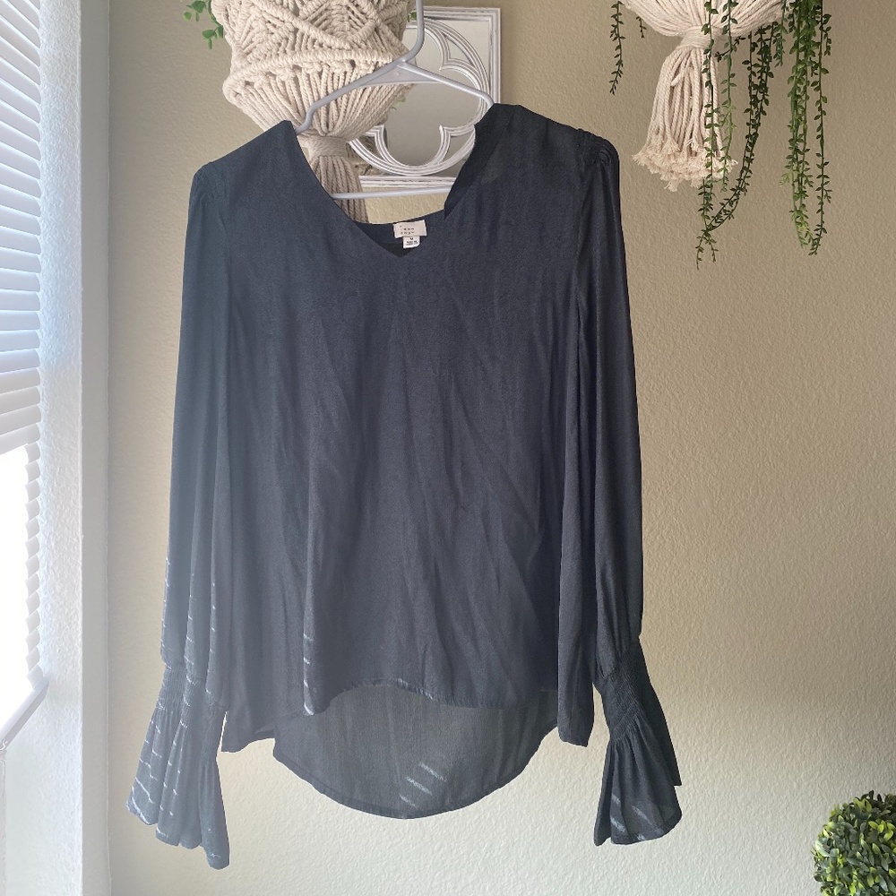 Long Sleeve Snake Skin Flowy Shirt
